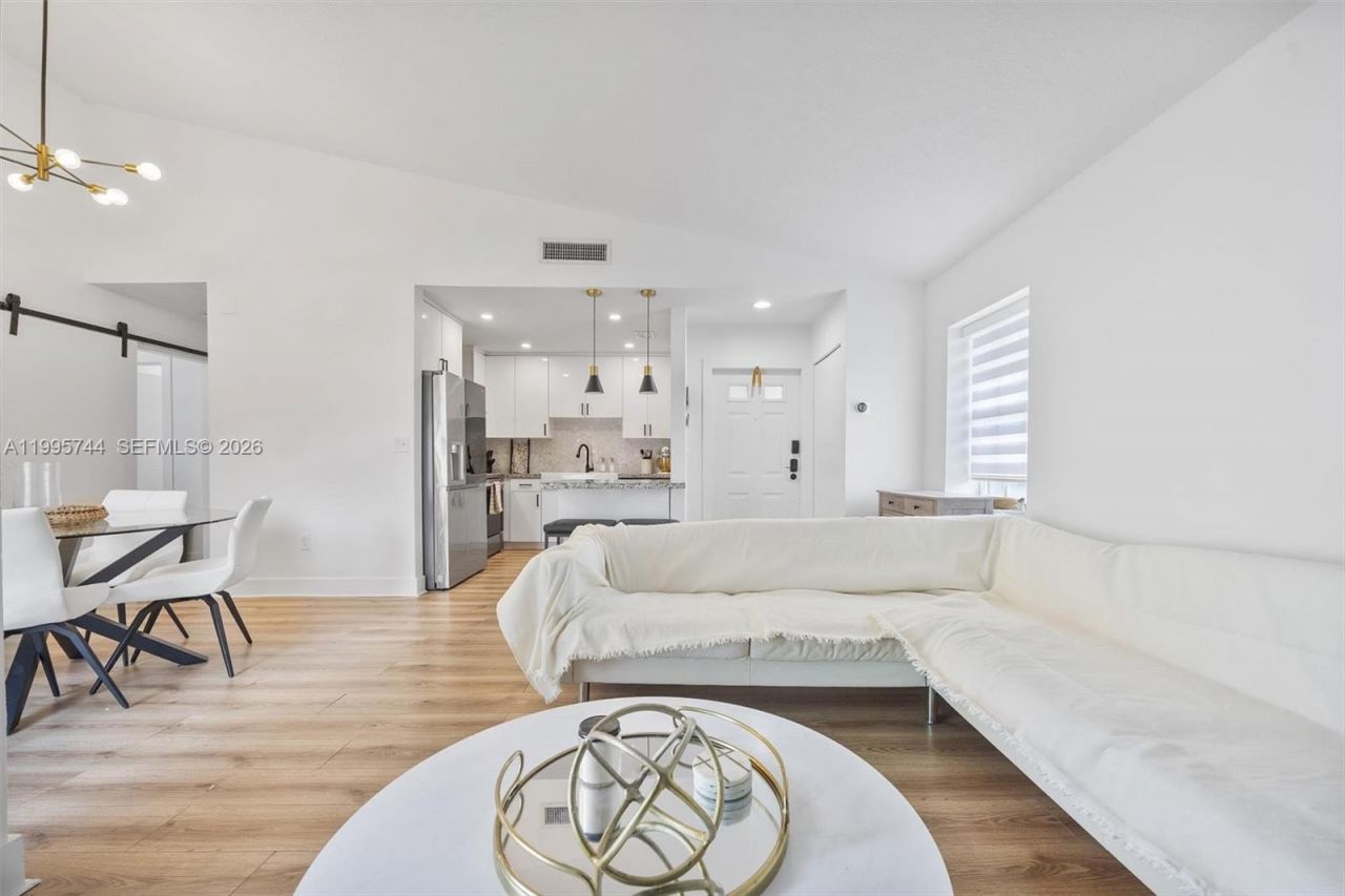 14720 SW 139th Ave, Unit 1-39, Miami, FL 33186 Photo