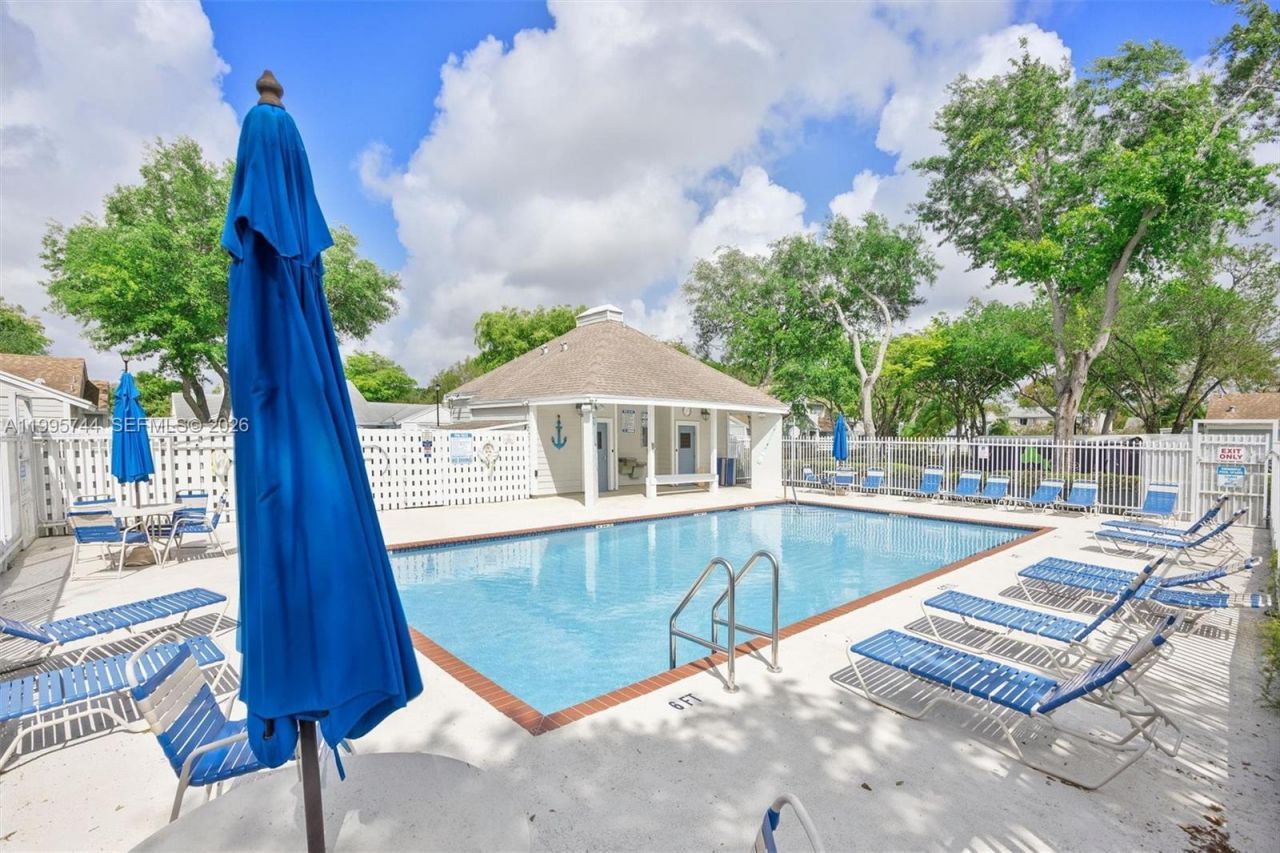 14720 SW 139th Ave, Unit 1-39, Miami, FL 33186 Photo