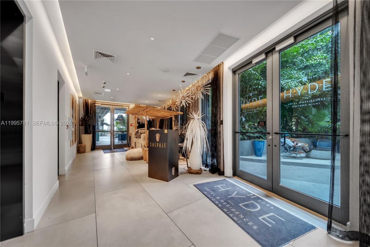 121 NE 34th St, Unit L606, Miami, FL 33137 Photo