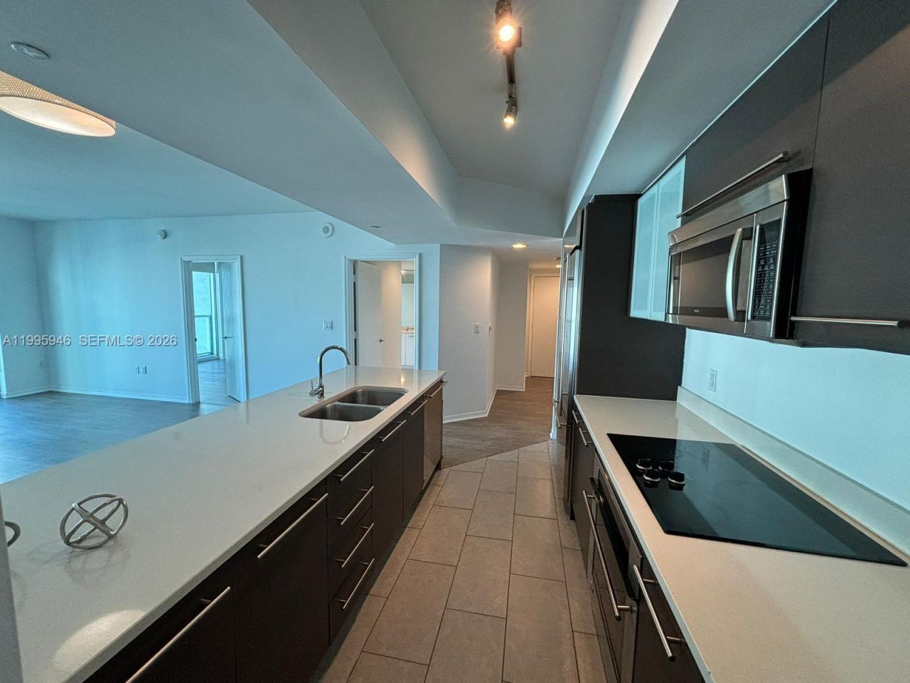 55 SE 6th St, Unit 2005, Miami, FL 33131 Photo