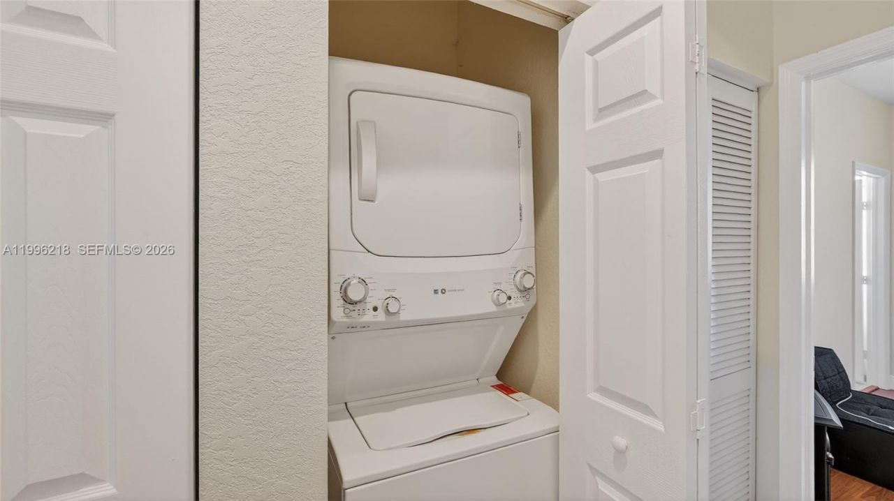 9041 SW 227th St, Unit 5, Cutler Bay, FL 33190 Photo