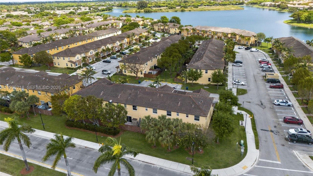 9041 SW 227th St, Unit 5, Cutler Bay, FL 33190 Photo