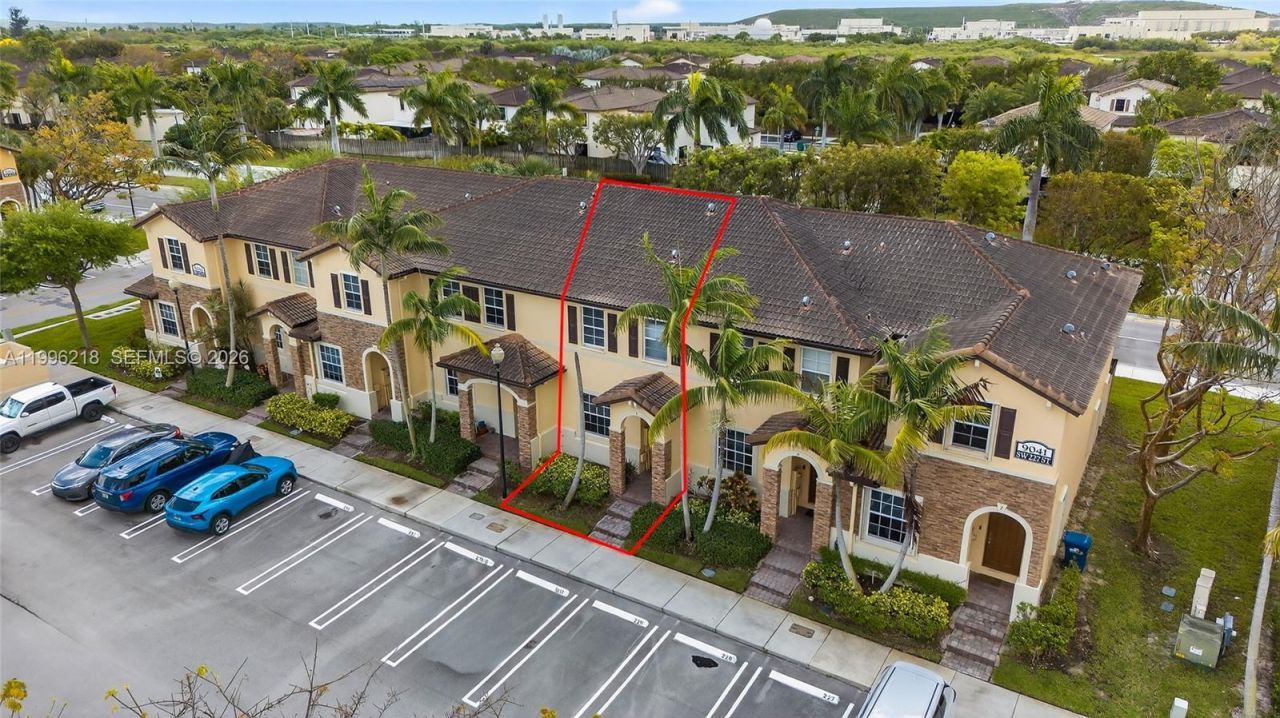 9041 SW 227th St, Unit 5, Cutler Bay, FL 33190 Photo