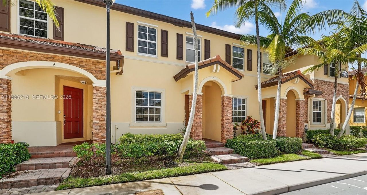 9041 SW 227th St, Unit 5, Cutler Bay, FL 33190 Photo