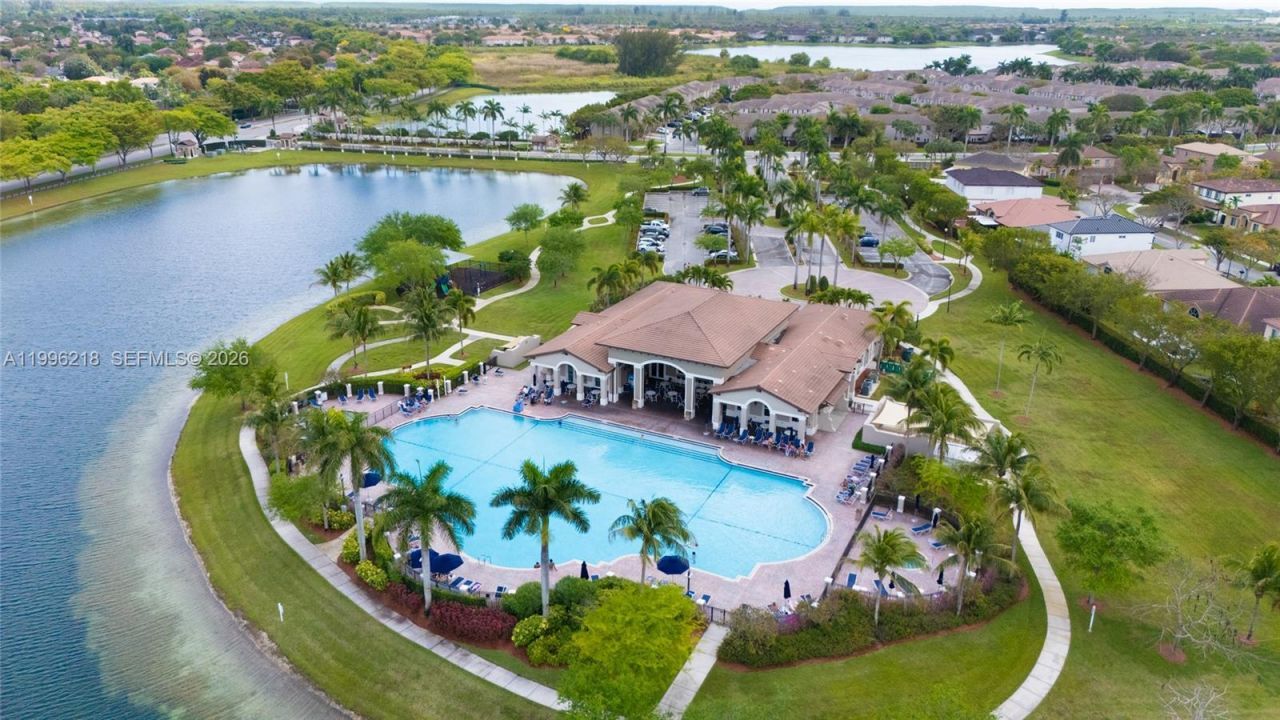 9041 SW 227th St, Unit 5, Cutler Bay, FL 33190 Photo