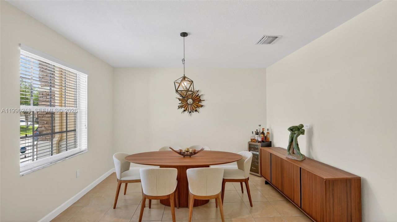 9041 SW 227th St, Unit 5, Cutler Bay, FL 33190 Photo