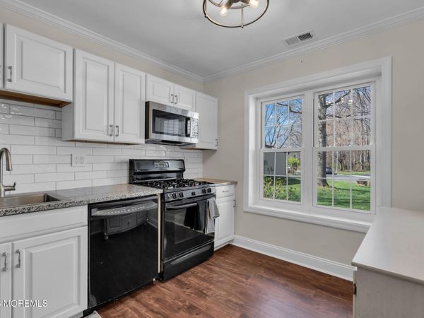 12 Hunters Run, Unit 12, Oceanport, NJ 07757