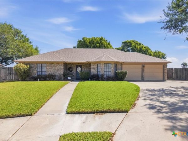 509 Dunbar Drive , Victoria, TX 77904