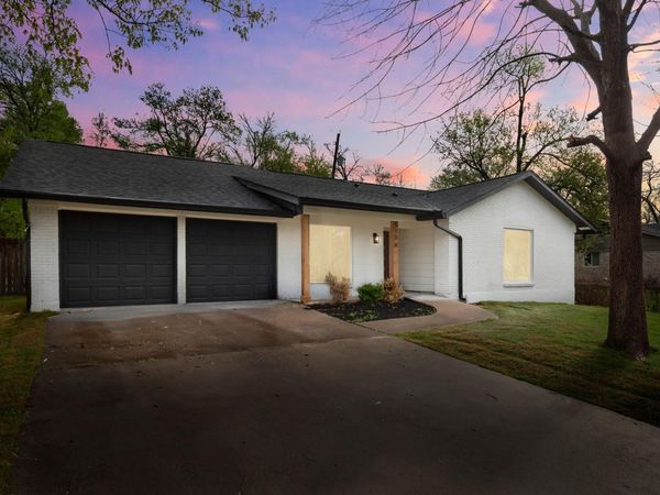 5106 Woodmoor DR, Austin, TX 78721