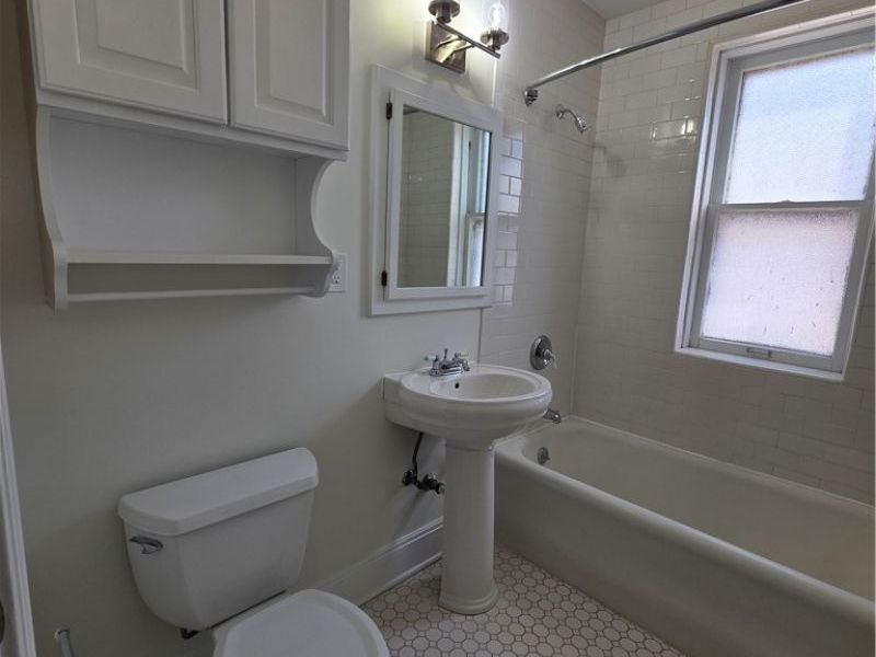 11430 Cedar Glen Parkway, Unit B1-B2, Cleveland, OH 44106 Photo 17