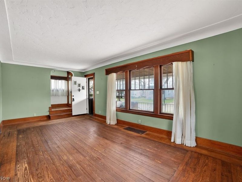 322 W 28th Street , Lorain, OH 44055 Photo 10