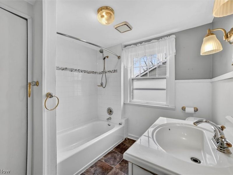 322 W 28th Street , Lorain, OH 44055 Photo 27