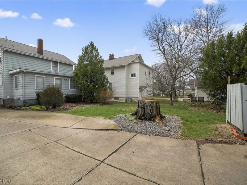 322 W 28th Street , Lorain, OH 44055 Photo 5
