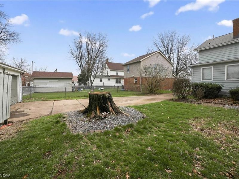 322 W 28th Street , Lorain, OH 44055 Photo 6