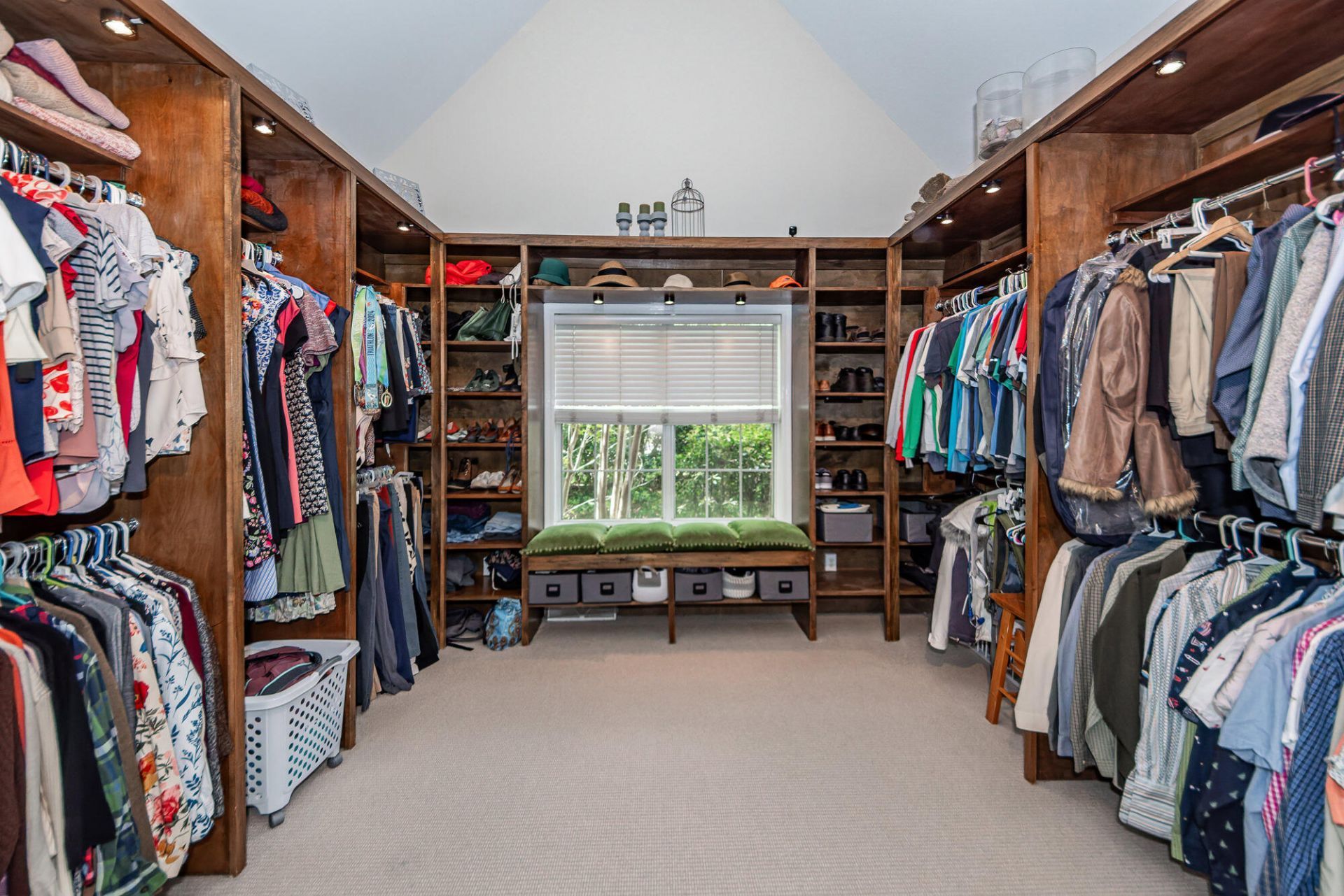 131 Arrowridge Court Photo 32