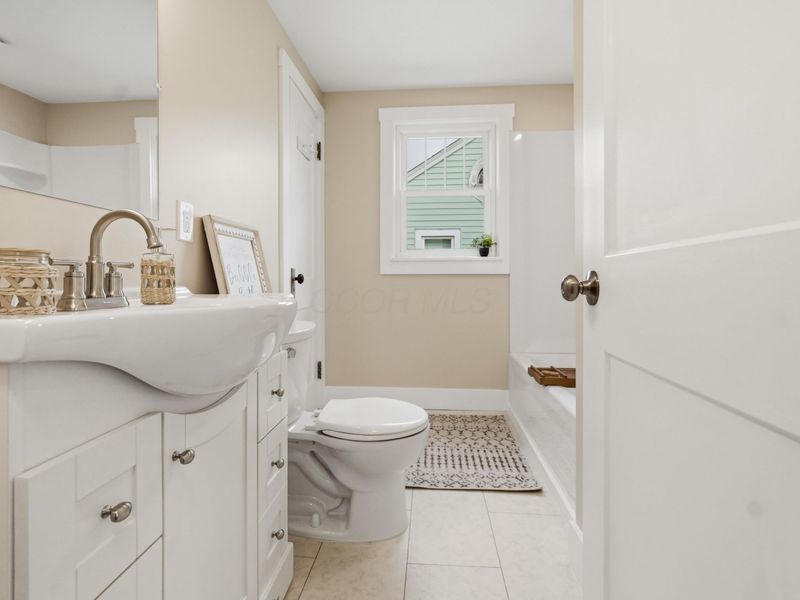 422 Snader Avenue , Ashland, OH 44805 Photo 17