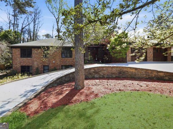 2881 Cravey Drive NE, Atlanta, GA 30345