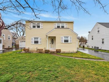 89 Haddon Road, Rochester, NY 14626