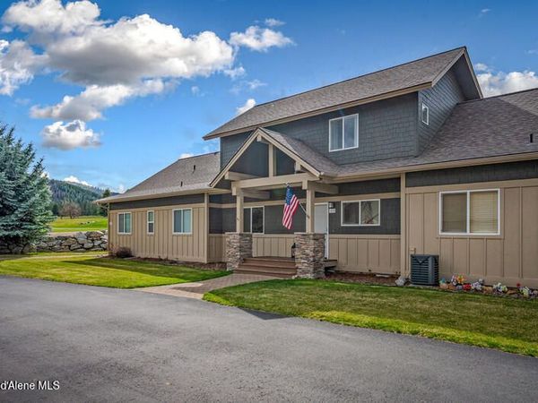 103-B Chardonnay Dr , Blanchard, ID 83804