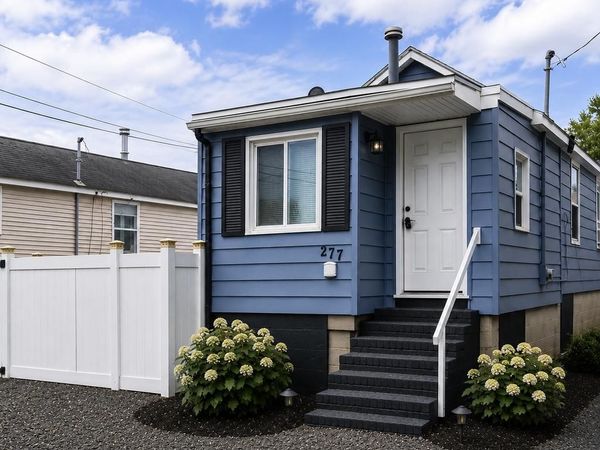 277 S RIVER WALK, PENNS GROVE, NJ 08069