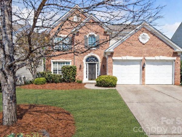 11126 Maplehurst Drive, Charlotte, NC 28277