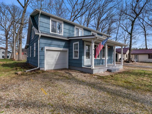 2394 Forrest Drive, Hillsdale, MI 49242