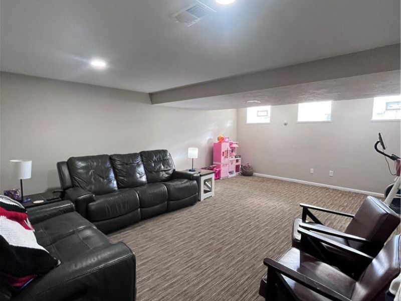 8260 Windham Drive , Mentor, OH 44060 Photo 10