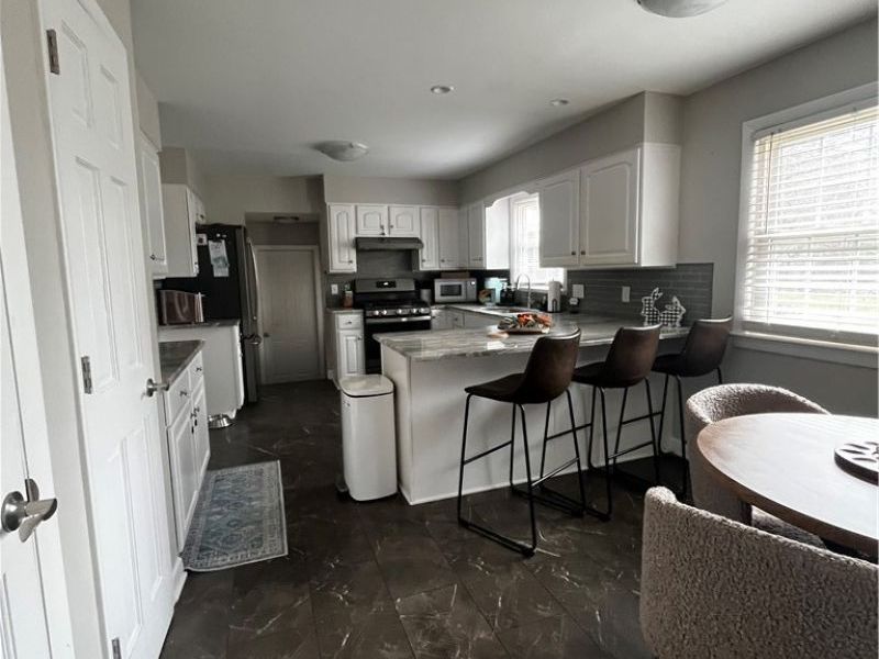 8260 Windham Drive , Mentor, OH 44060 Photo 4