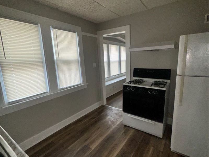 1842 Colonnade Road , Cleveland, OH 44112 Photo 3