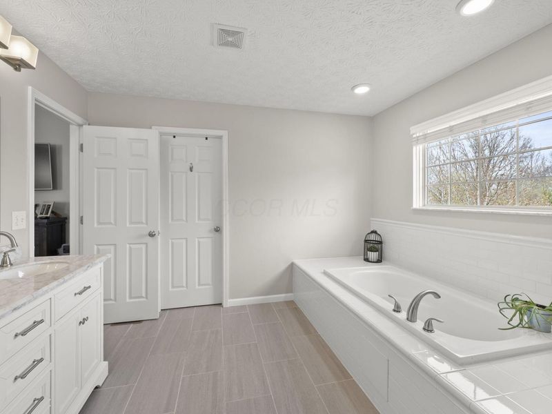 257 Wagon Trail S, Powell, OH 43065 Photo 33