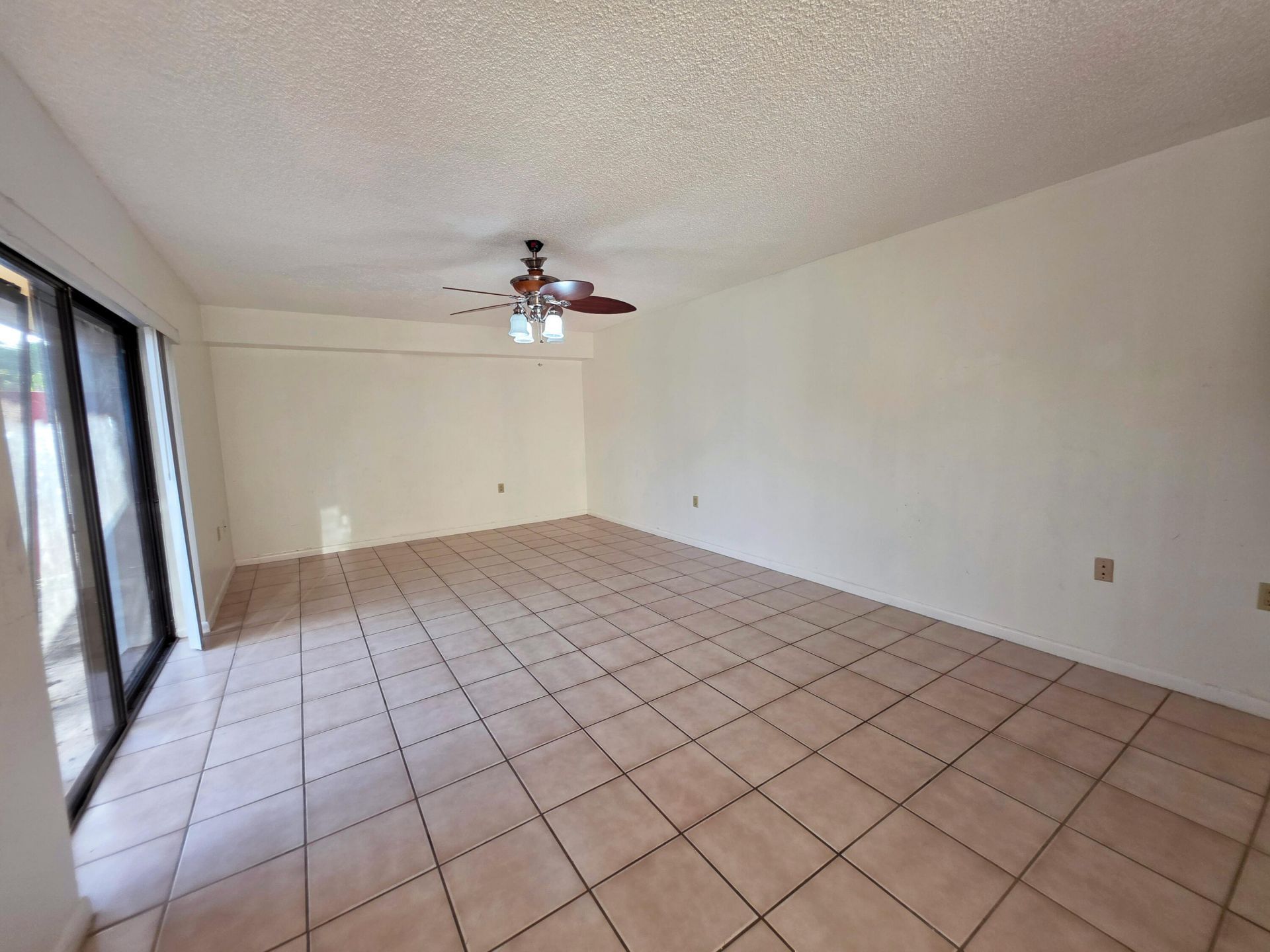 832 Blue Ridge Circle, West Palm Beach, FL 33409 Photo