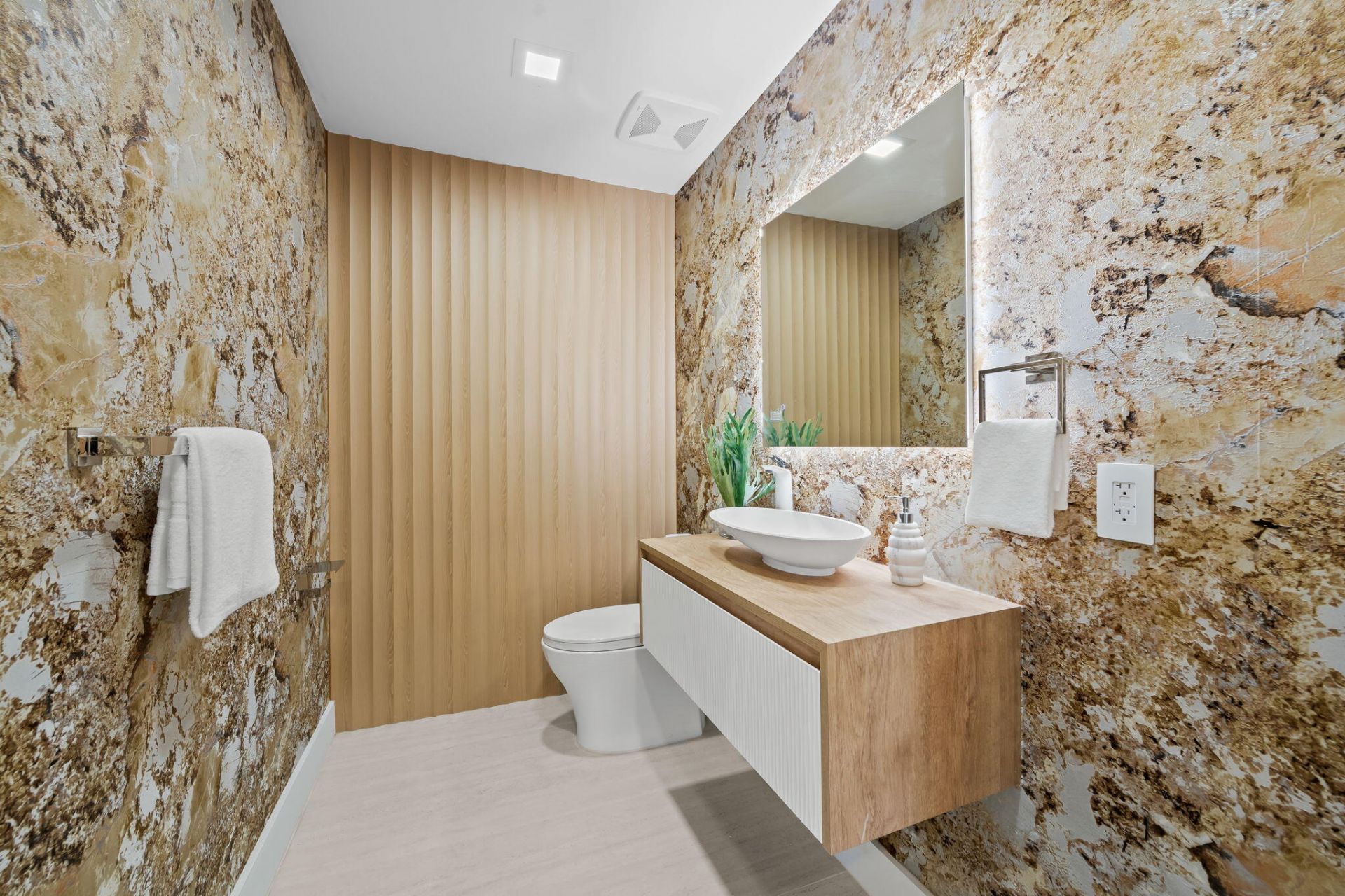 3821 NE 26th Avenue, Lighthouse Point, FL 33064 Photo