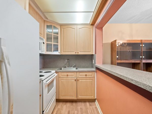 1520 Mckinley Street, Unit 215e, Hollywood, FL 33020