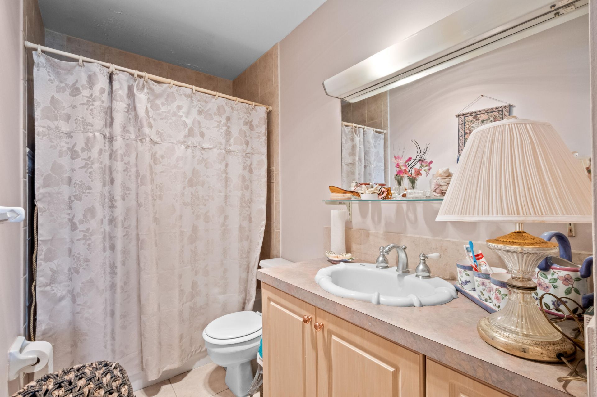 1520 Mckinley Street, Unit 215e, Hollywood, FL 33020 Photo