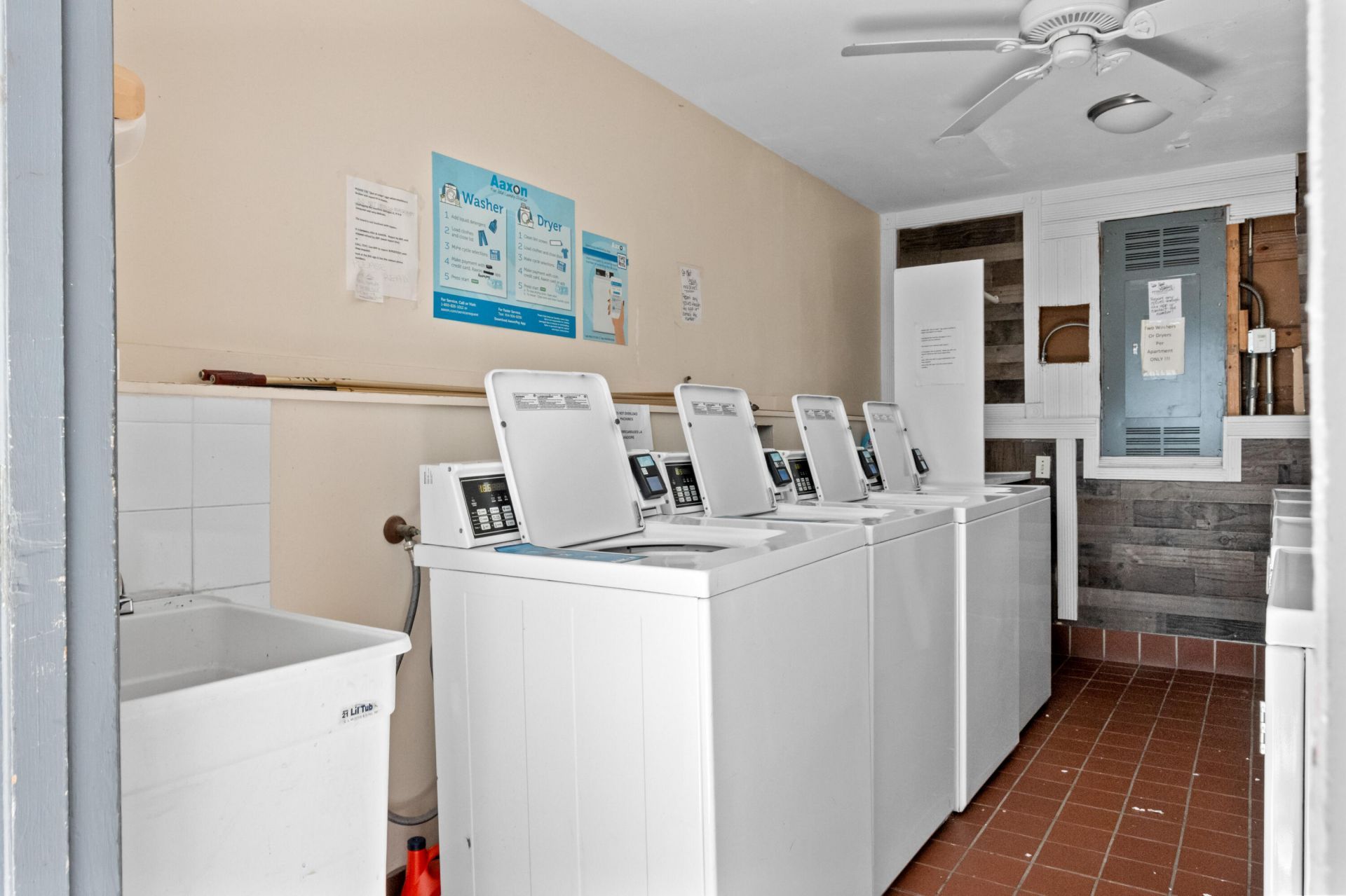 1520 Mckinley Street, Unit 215e, Hollywood, FL 33020 Photo