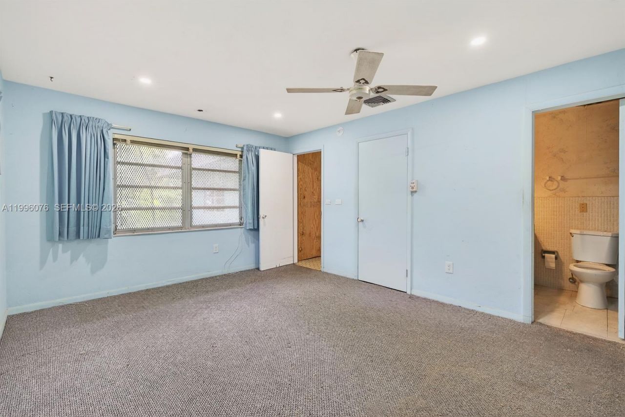 985 NE 84th St, Miami, FL 33138 Photo