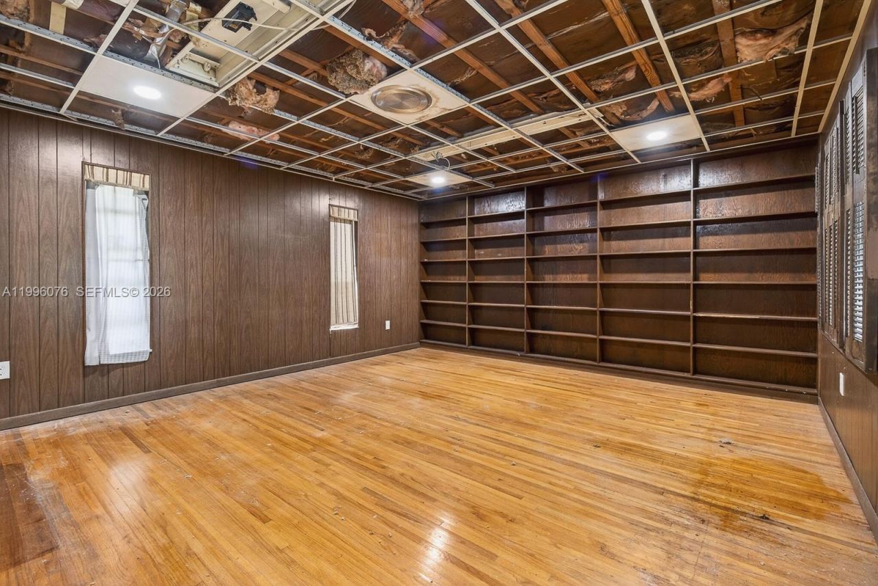 985 NE 84th St, Miami, FL 33138 Photo