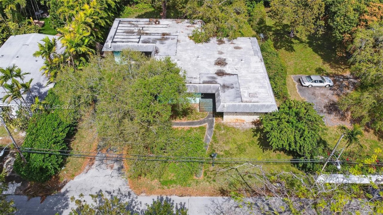 985 NE 84th St, Miami, FL 33138 Photo