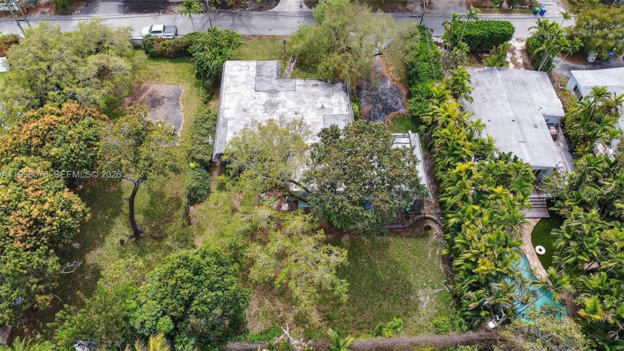 985 NE 84th St, Miami, FL 33138 Photo