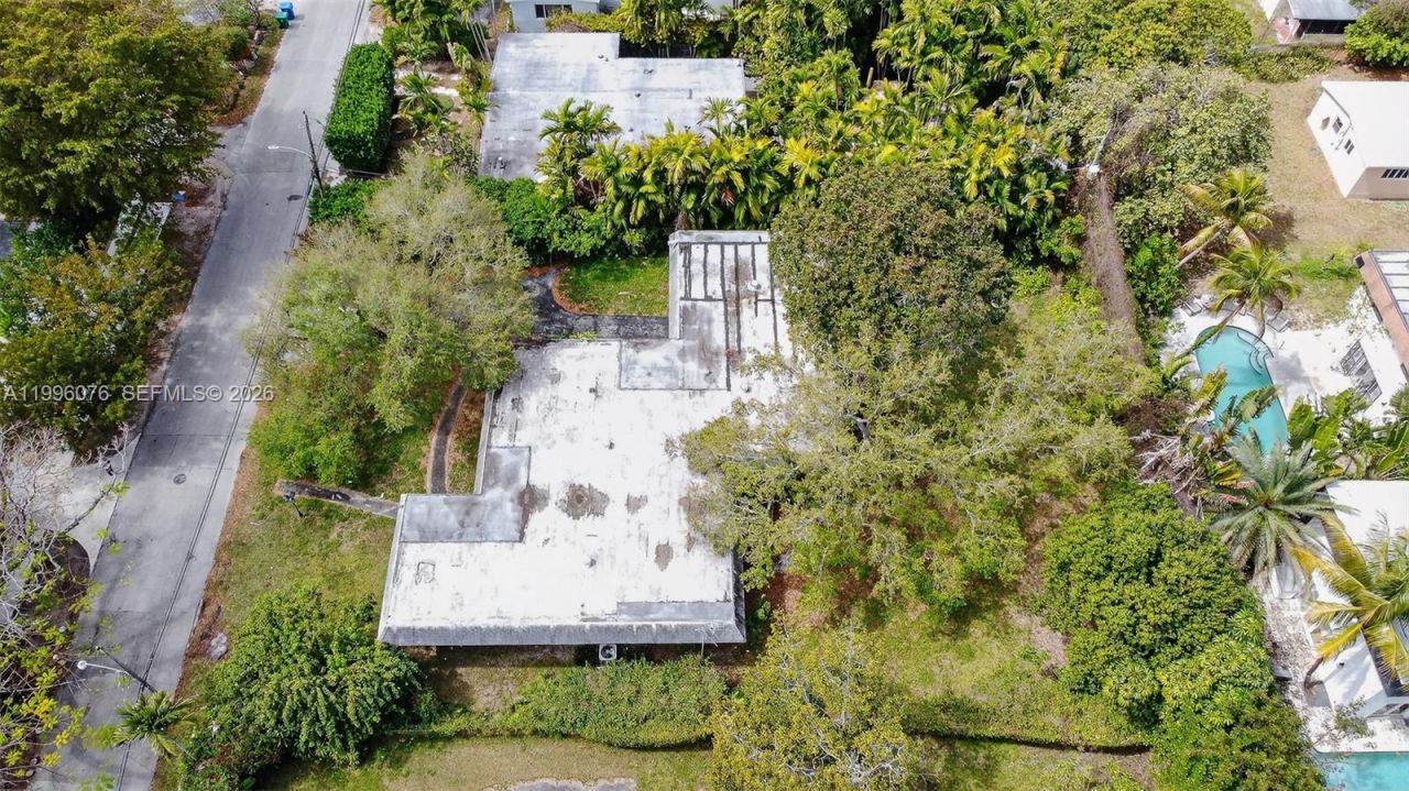 985 NE 84th St, Miami, FL 33138 Photo