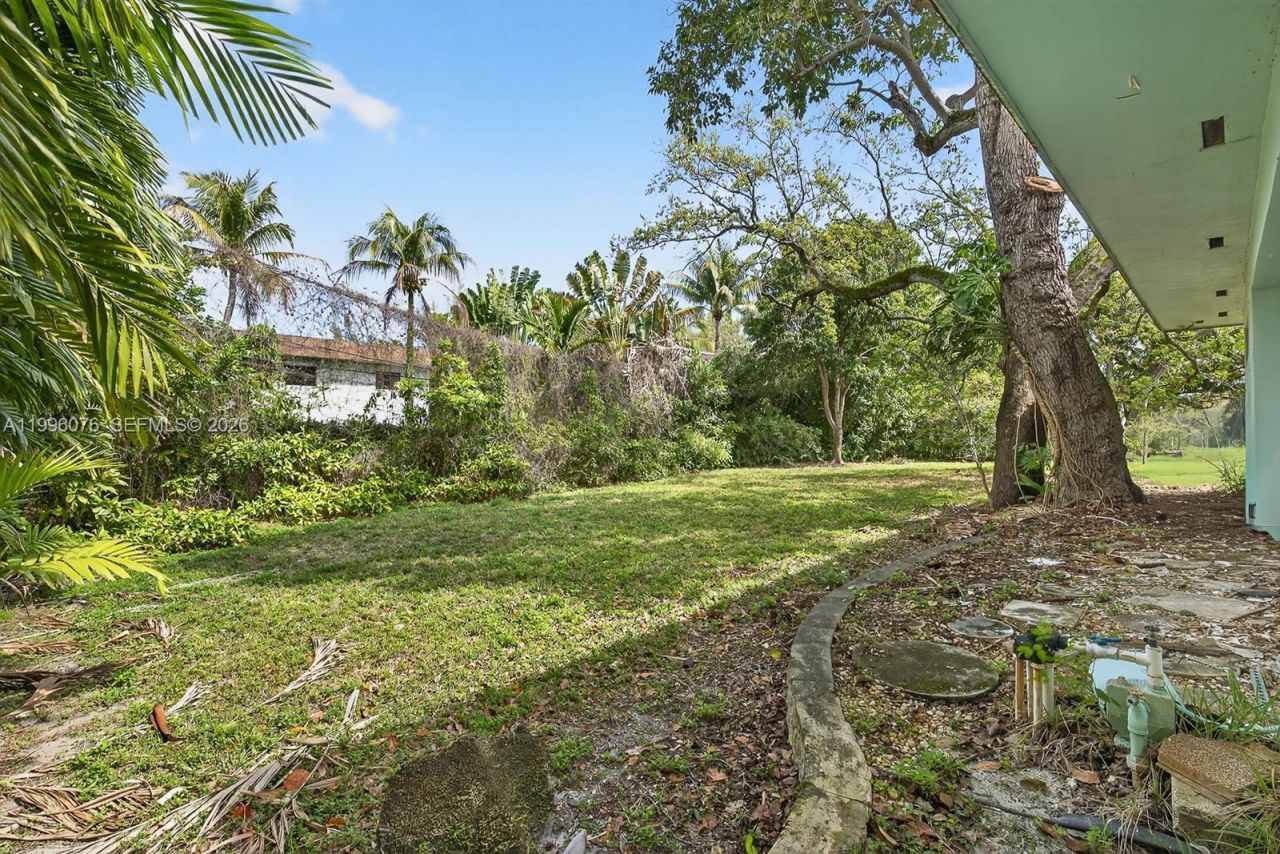 985 NE 84th St, Miami, FL 33138 Photo