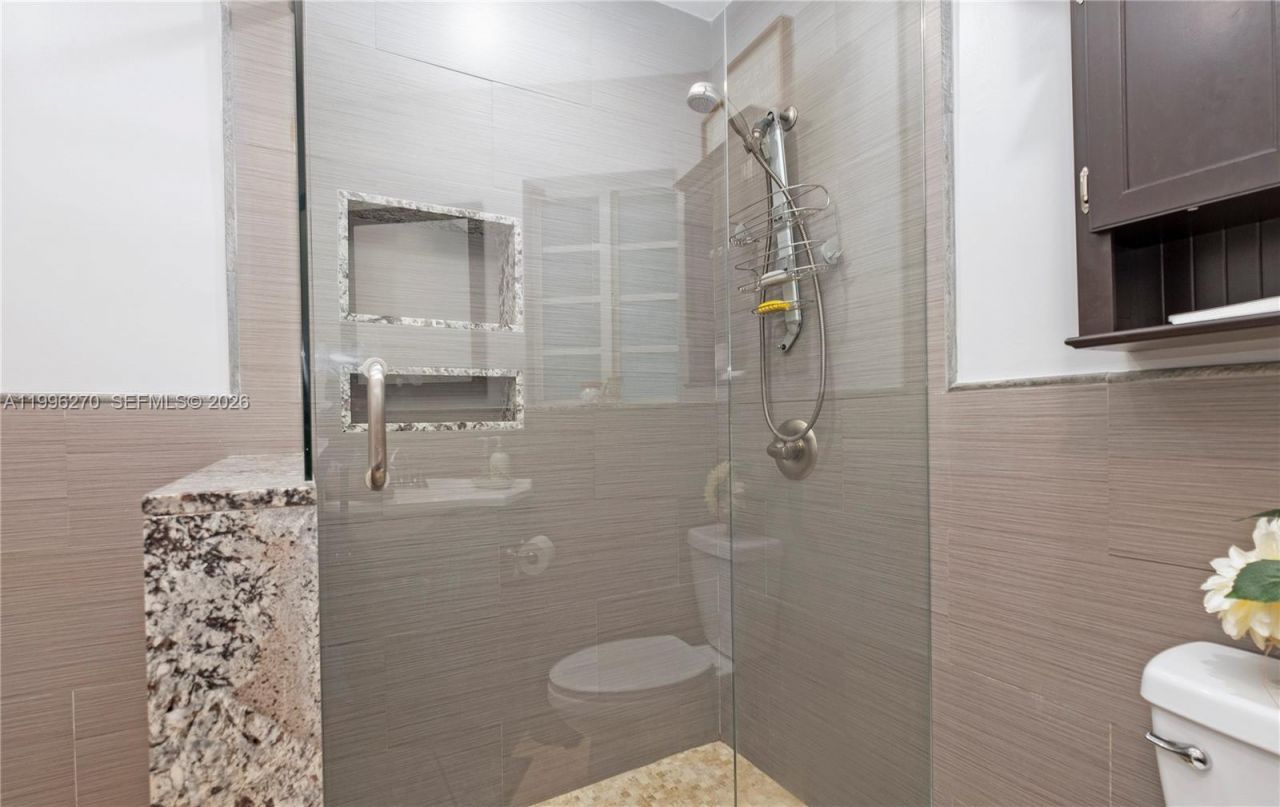 1723 NE Miami Gardens Dr, Unit 235, Miami, FL 33179 Photo