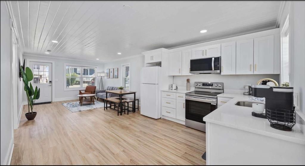 4501 N Ocean Blvd. Photo 5