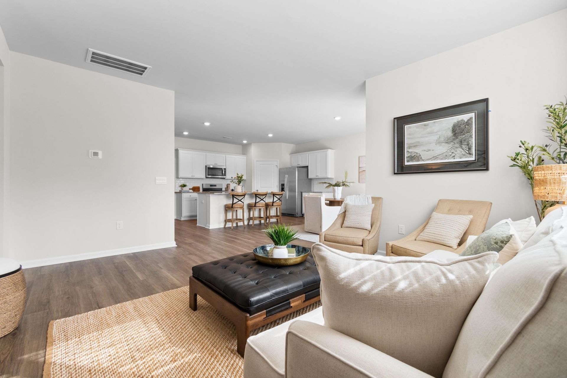 1055 St. Martin St. Photo 14