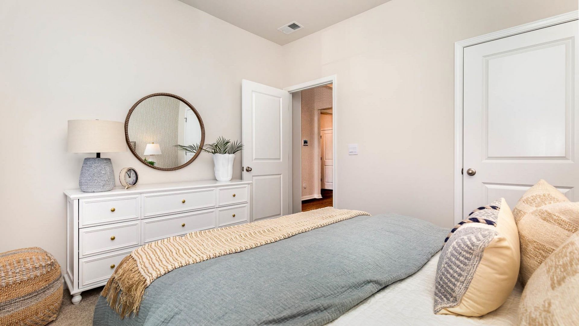 3013 Waterfall Way Photo 18