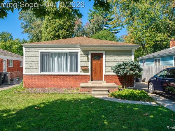 18429 Gillman Street, Livonia, MI 48152