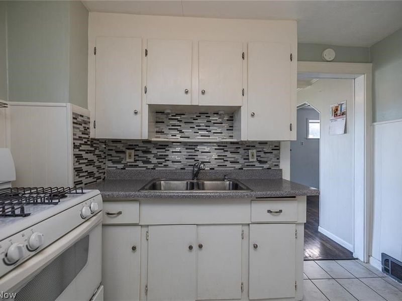 6300 Vandalia Avenue, Brooklyn, OH 44144 Photo 10