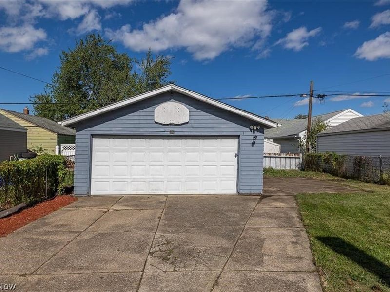 6300 Vandalia Avenue, Brooklyn, OH 44144 Photo 23