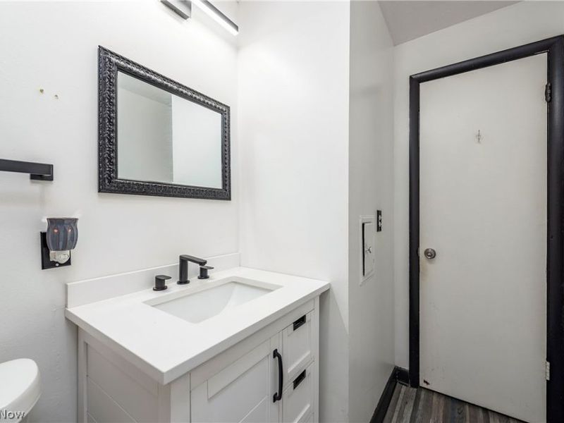 902 Colonel Drive , Cleveland, OH 44109 Photo 24