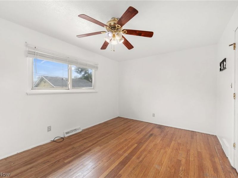 902 Colonel Drive , Cleveland, OH 44109 Photo 27